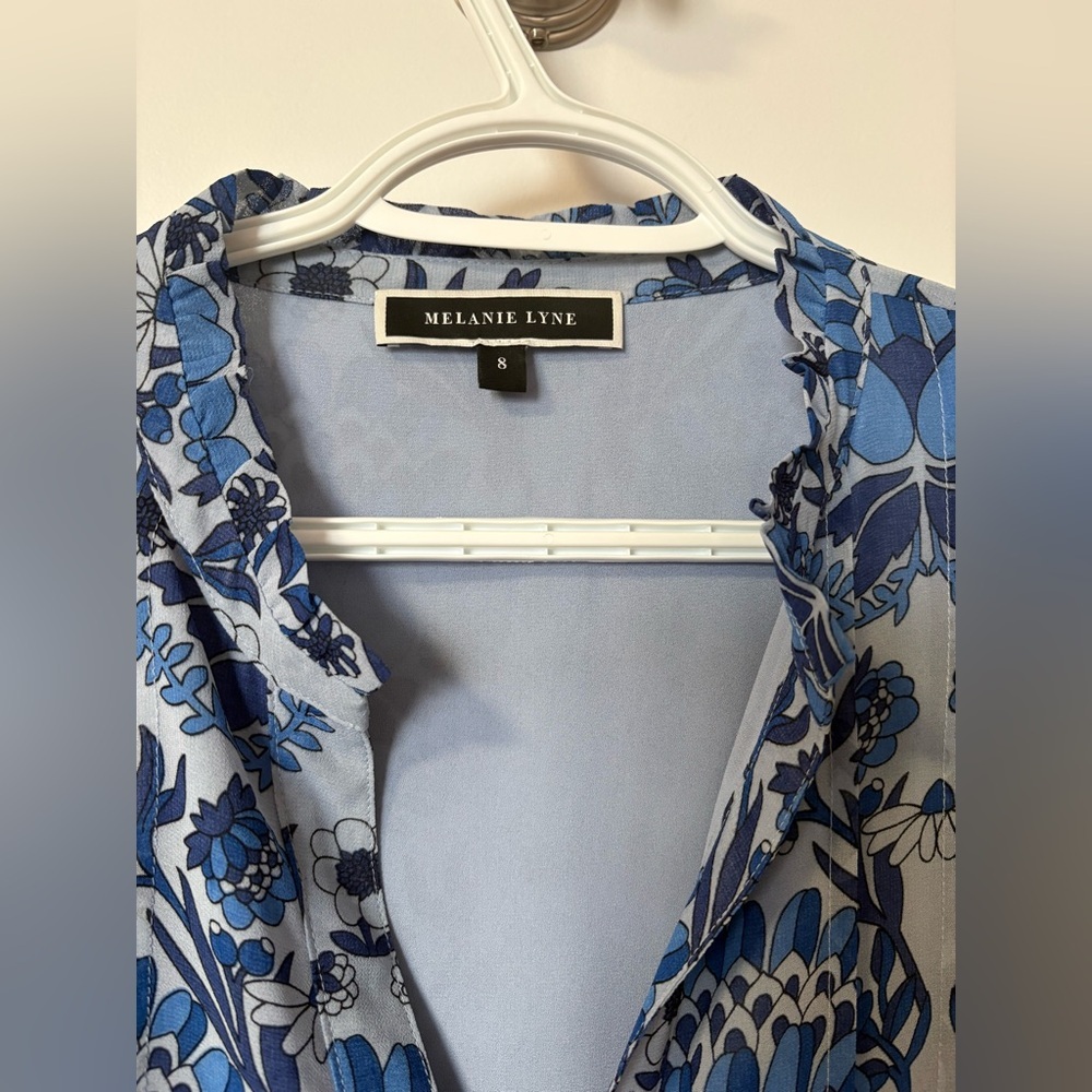 Melanie Lyne long-sleeved, tiered mini dress, blue floral print. size 8 - Picture 3 of 4